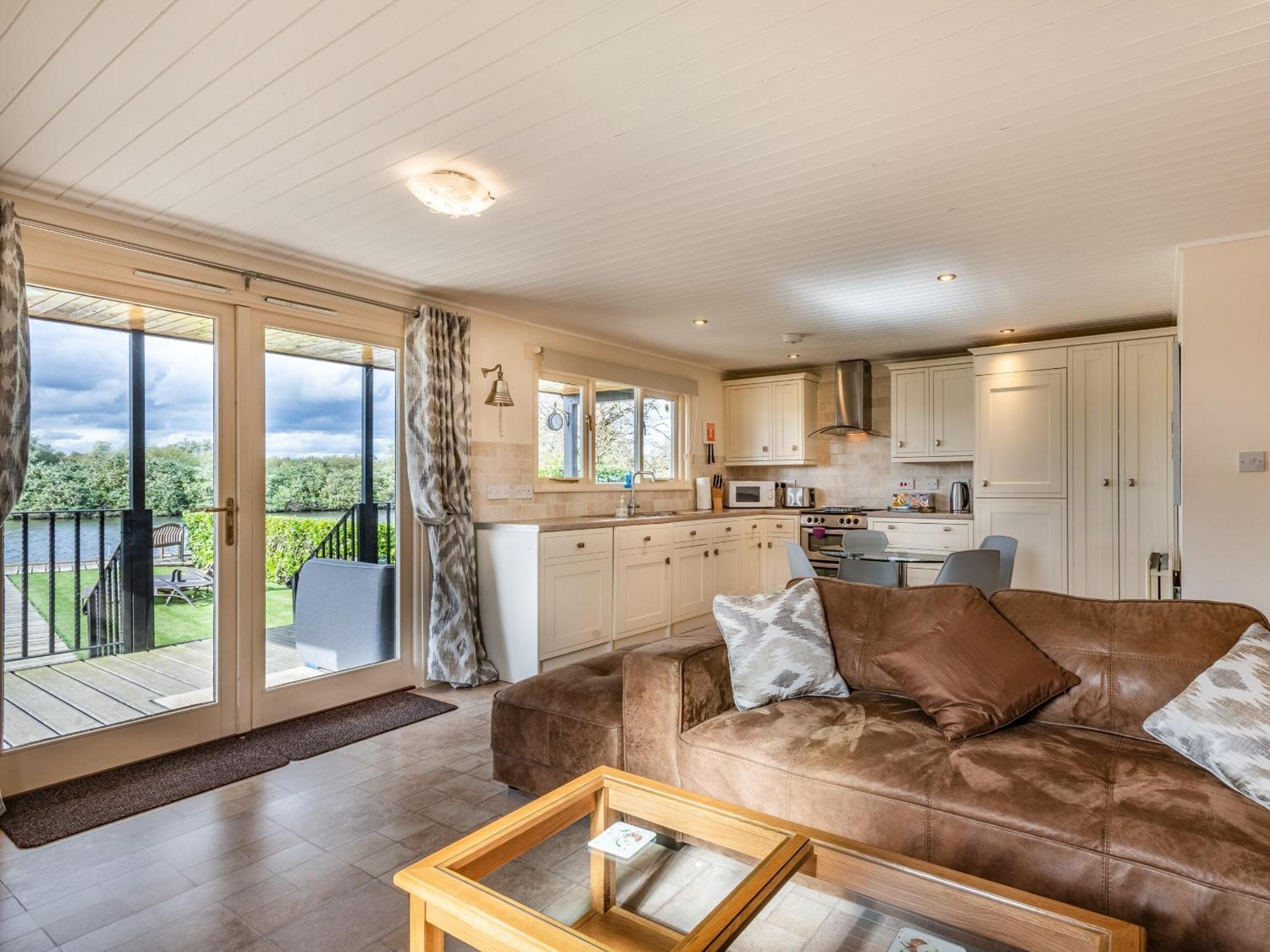 Sunset Lodge Brundall Extérieur photo